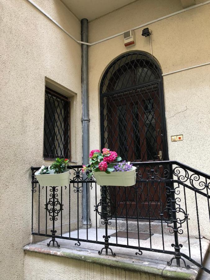 Urania Lejlighed Budapest Eksteriør billede
